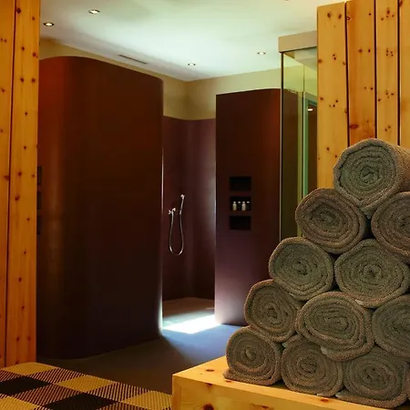 Hotel Paradies