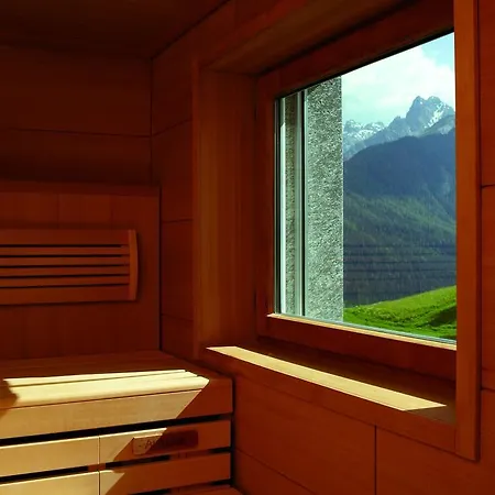 Hotel Paradies 5*